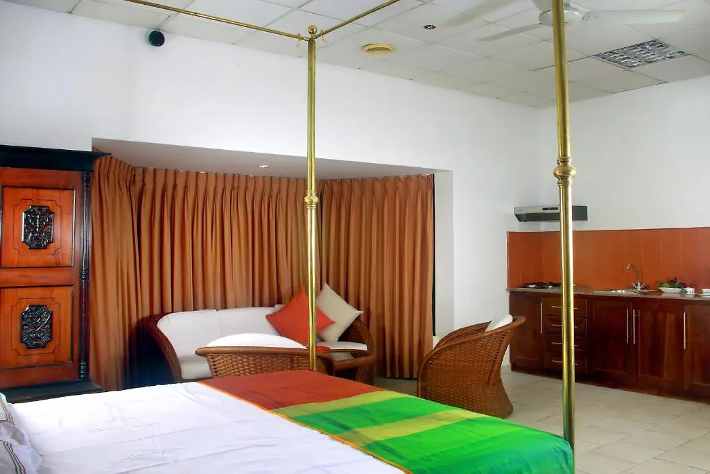 Lodge 19 Negombo 0*,  Sri Lanka