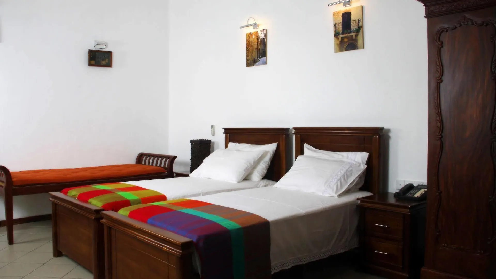 Lodge 19 Negombo Daire