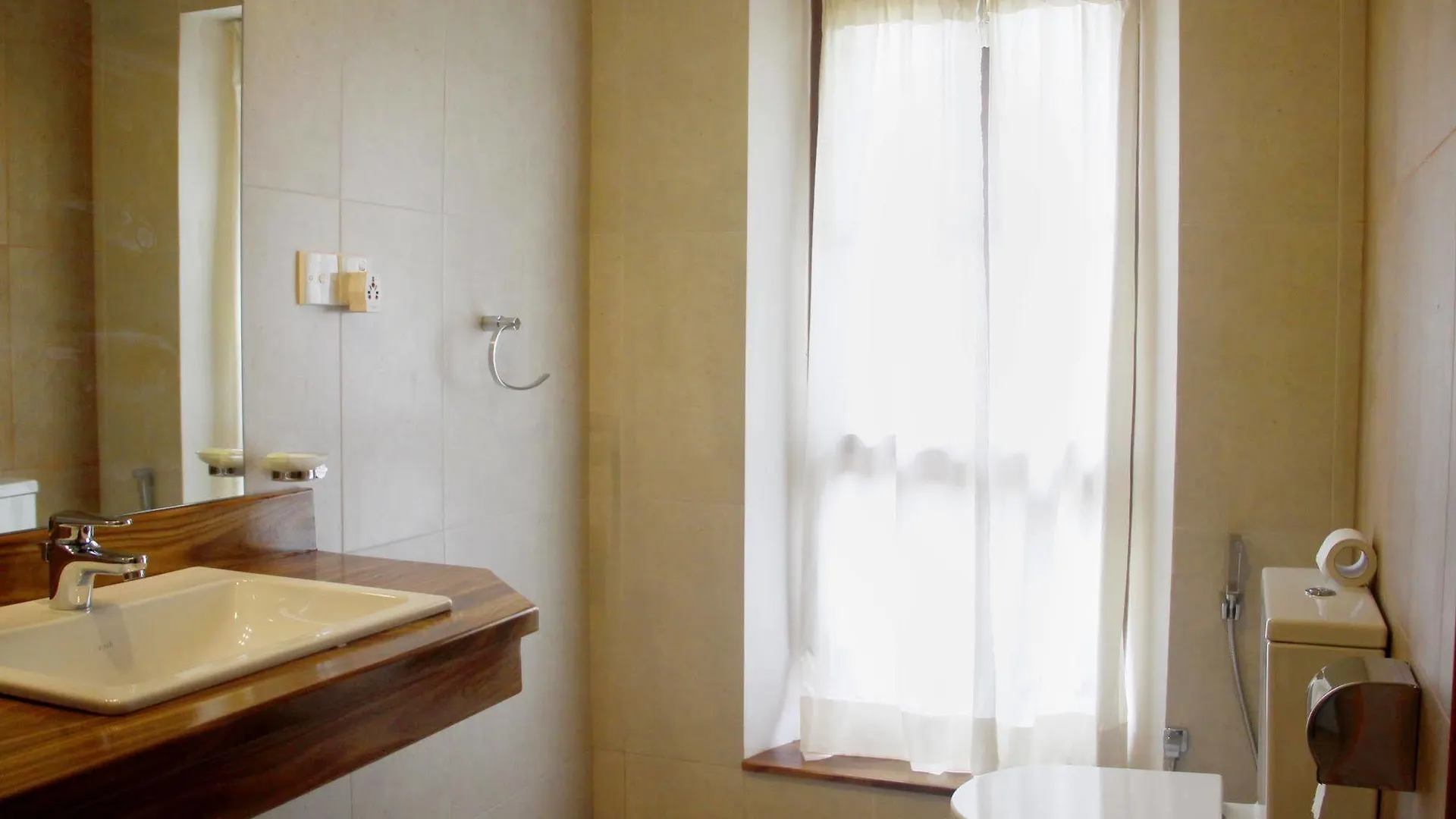 Lodge 19 Negombo