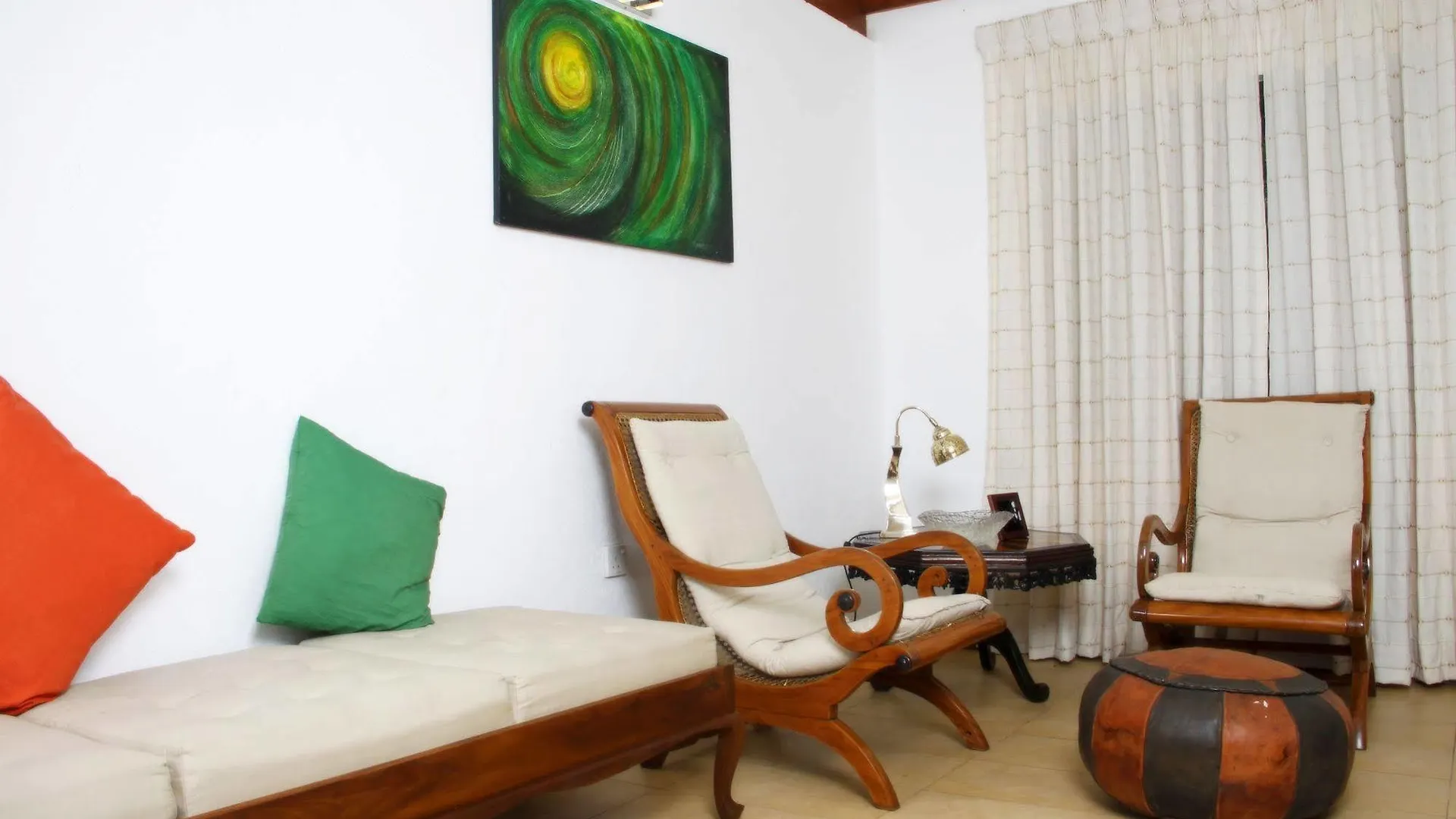 Lodge 19 Negombo Daire